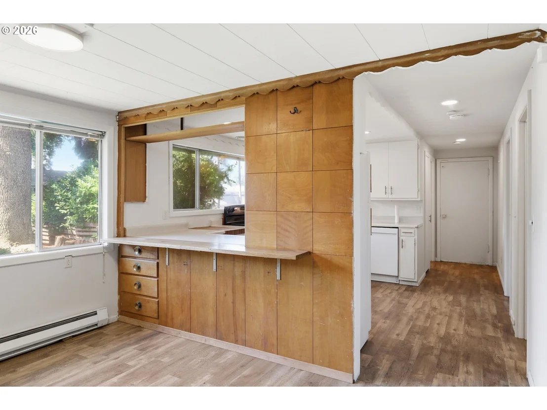 Photo of 605 KOURT DR