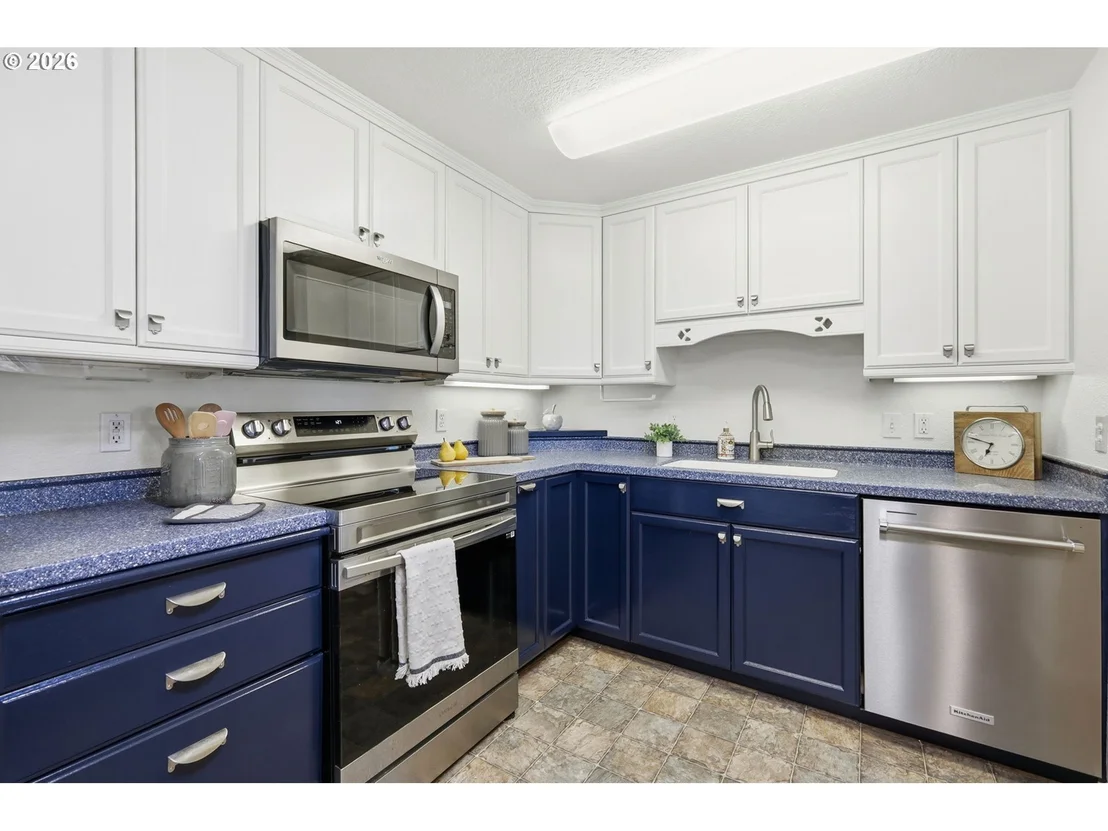 Photo of 29127 GIMPL HILL RD