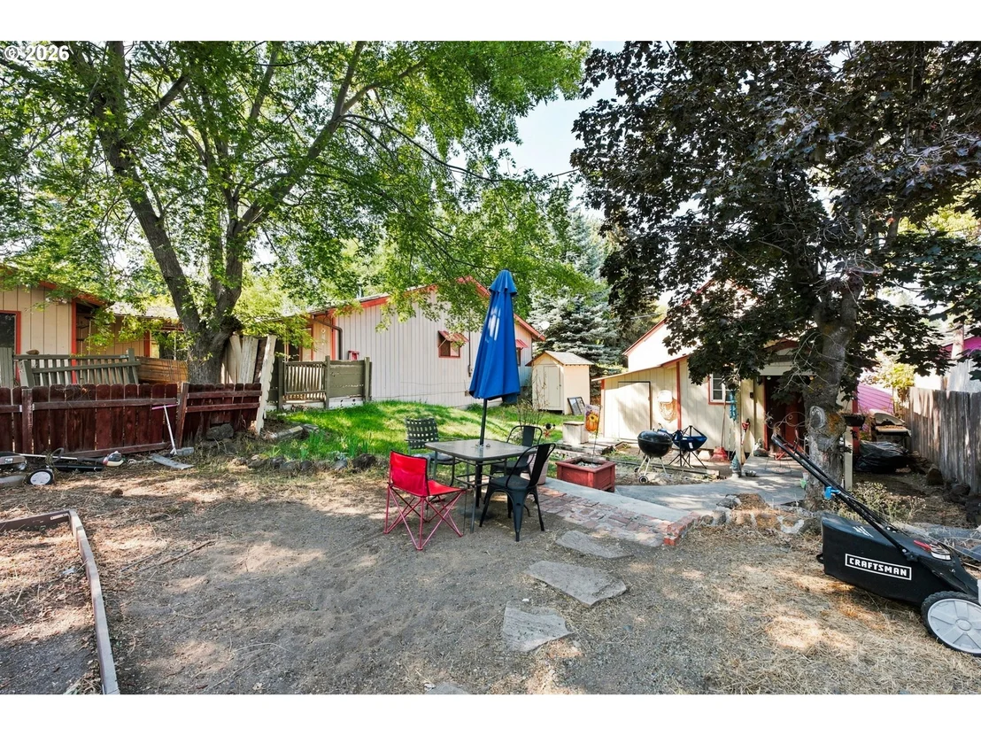 Photo of 828 NW FLORIDA AVE