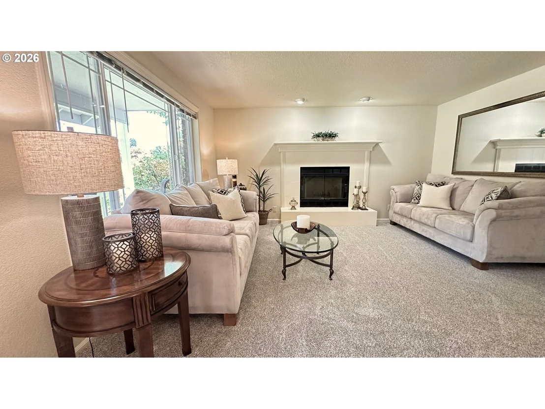 Photo of 1364 VICTORIAN WAY