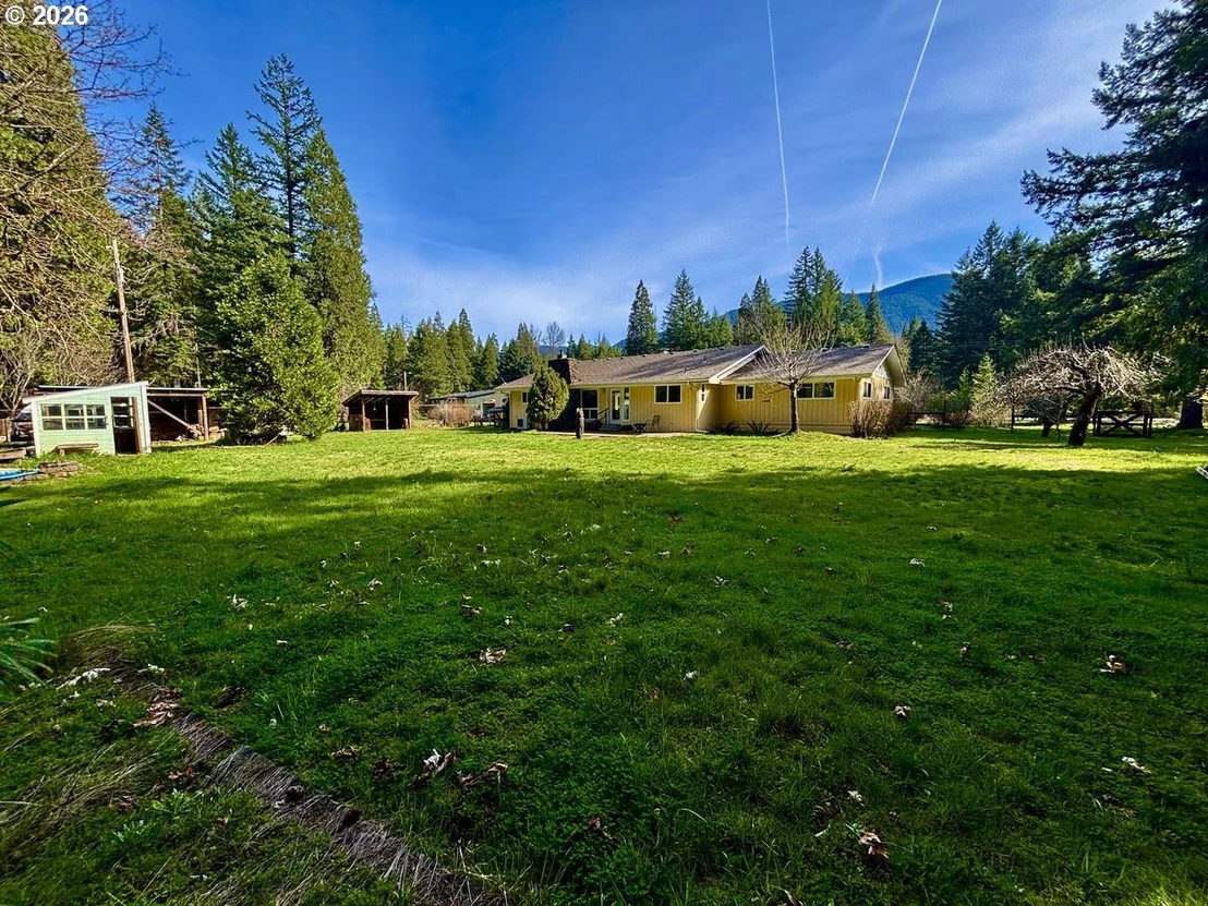 Photo of 55433 MCKENZIE HWY