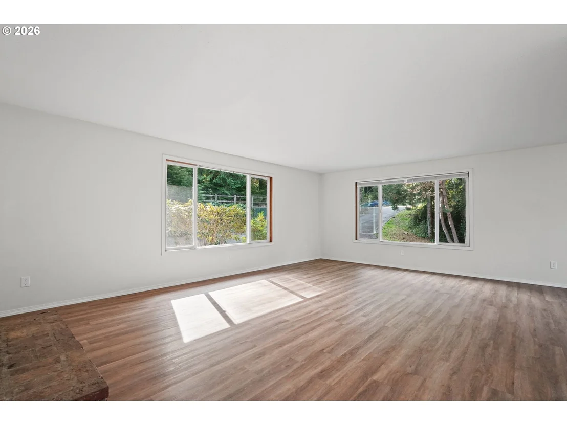 Photo of 840 OCEAN BLVD SE