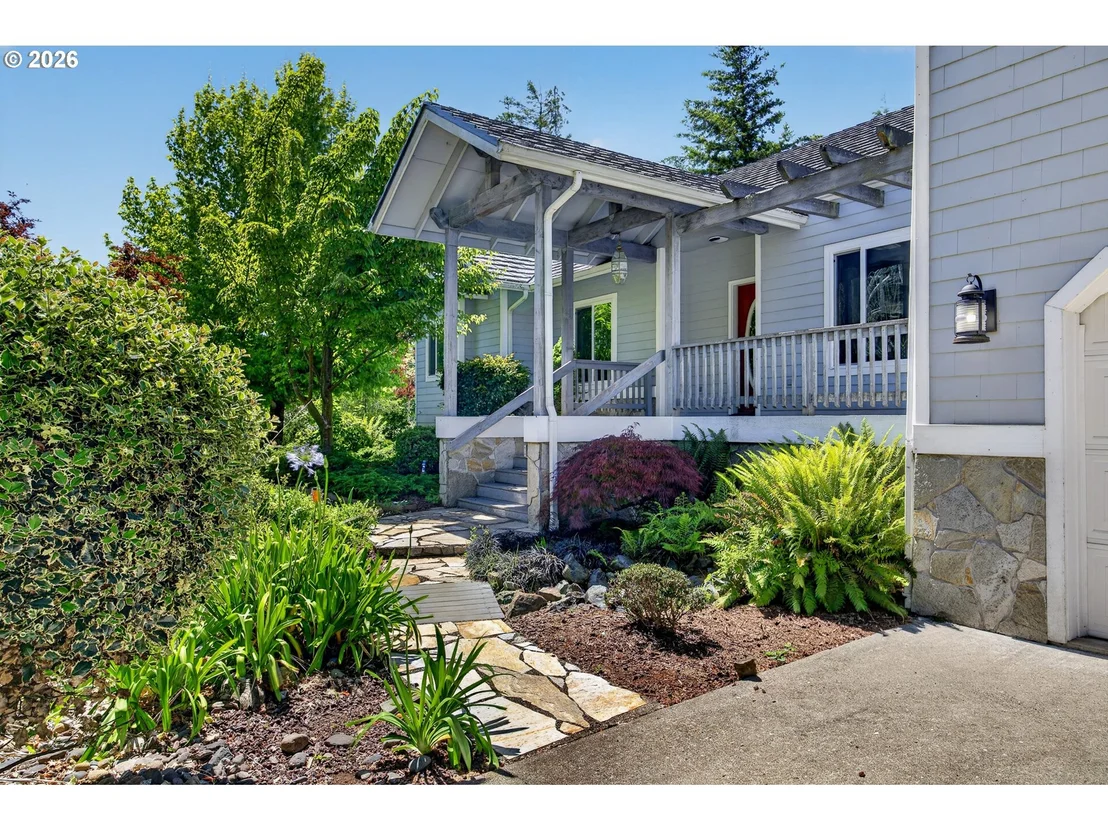 Photo of 720 KINGS AVE