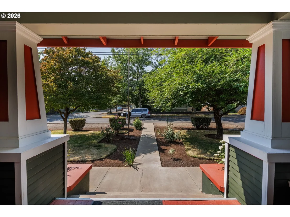 Photo of 199 SANTA CLARA AVE