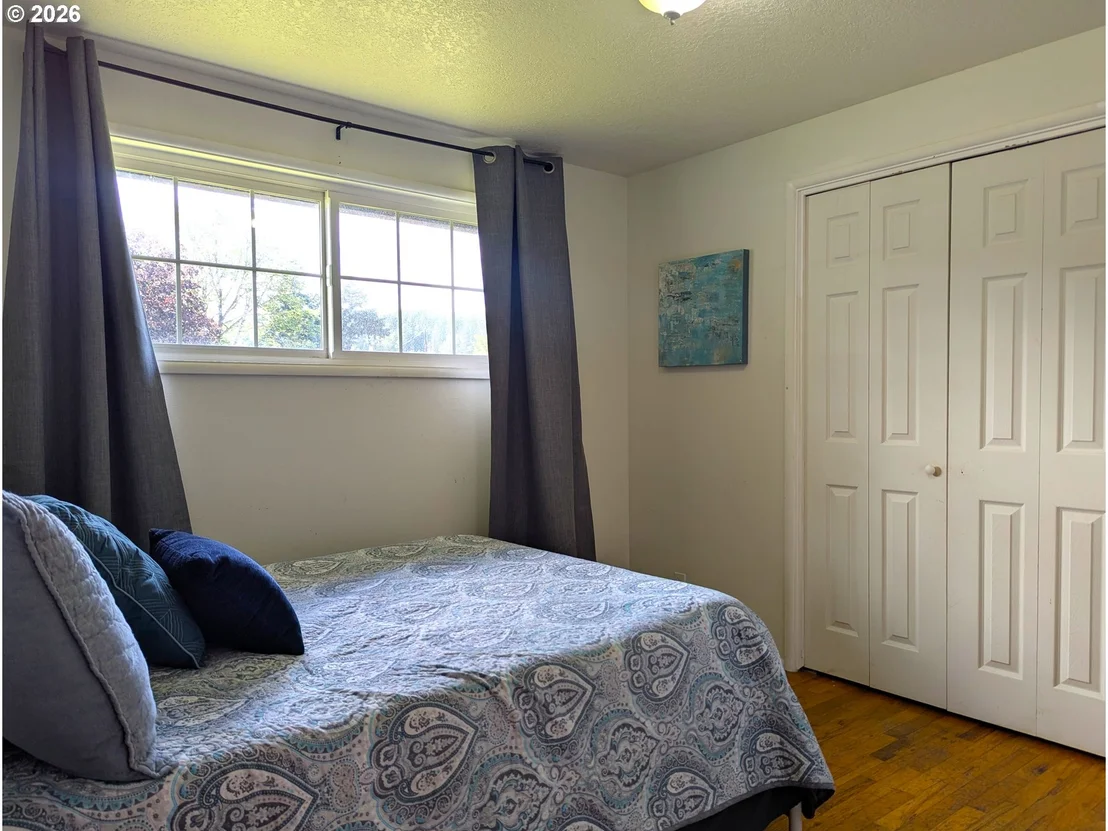 Photo of 76501 PORTAL DR