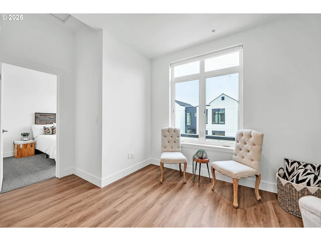 Photo of 177 E 20TH AVE