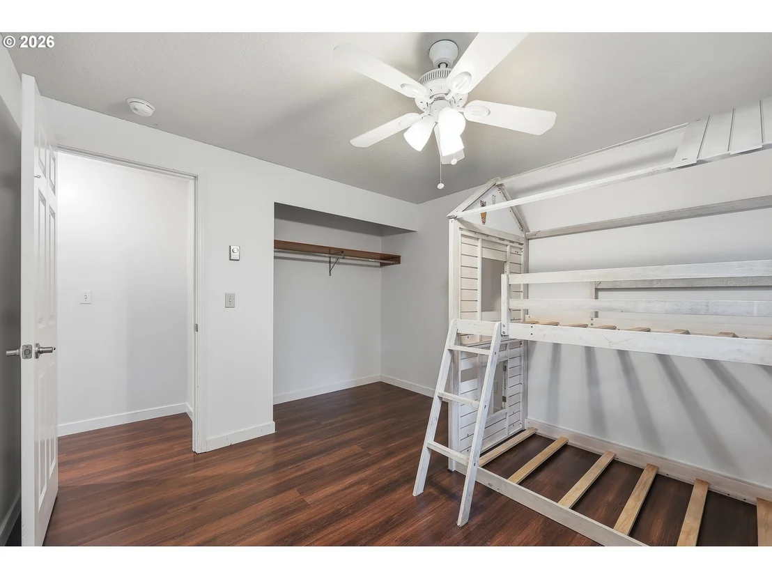 Photo of 30 COACHMAN DR