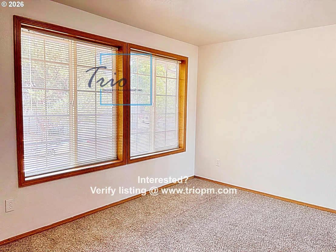 Photo of 112 LEA AVE