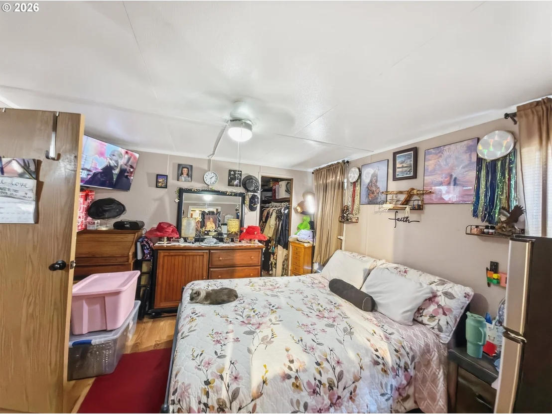Photo of Unit 39 at 2145 31ST ST