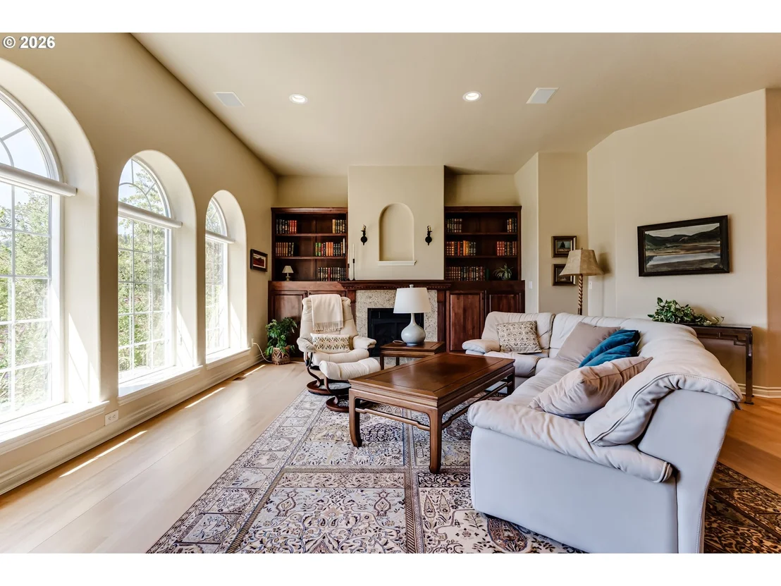 Photo of 32825 KESTREL LN