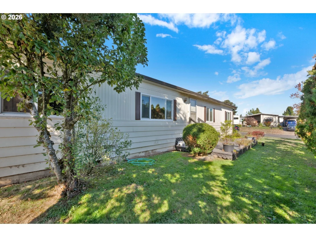Photo of 231 CRESWOOD DR