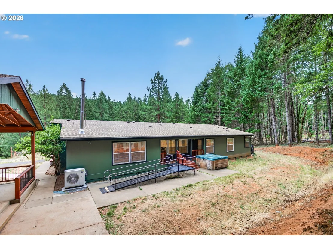 Photo of 530 INGALLS LN