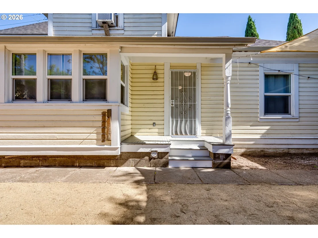 Photo of 655 MONROE ST