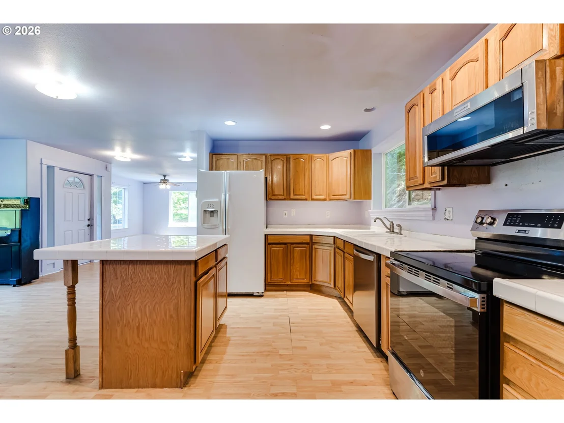 Photo of 667 KAMAPHEEMA PL