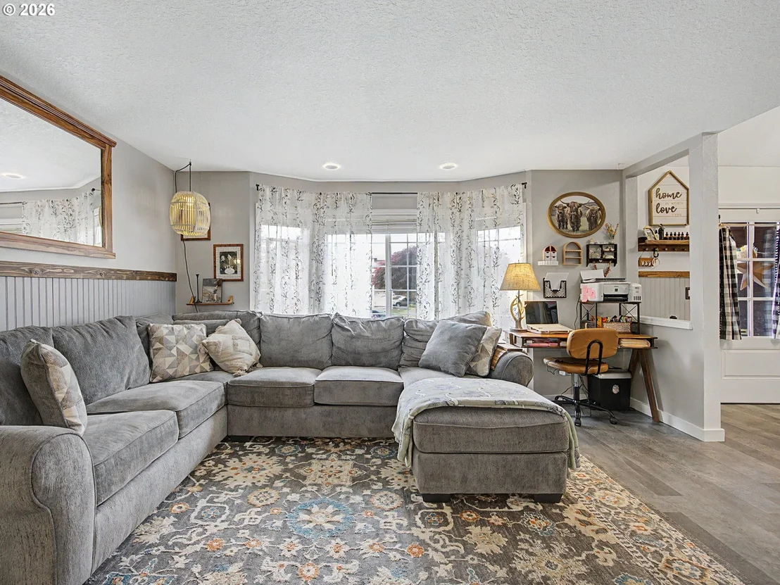 Photo of 3008 SE LAURA AVE