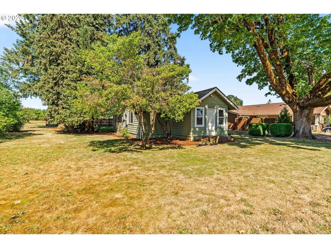 Photo of 90798 ALVADORE RD