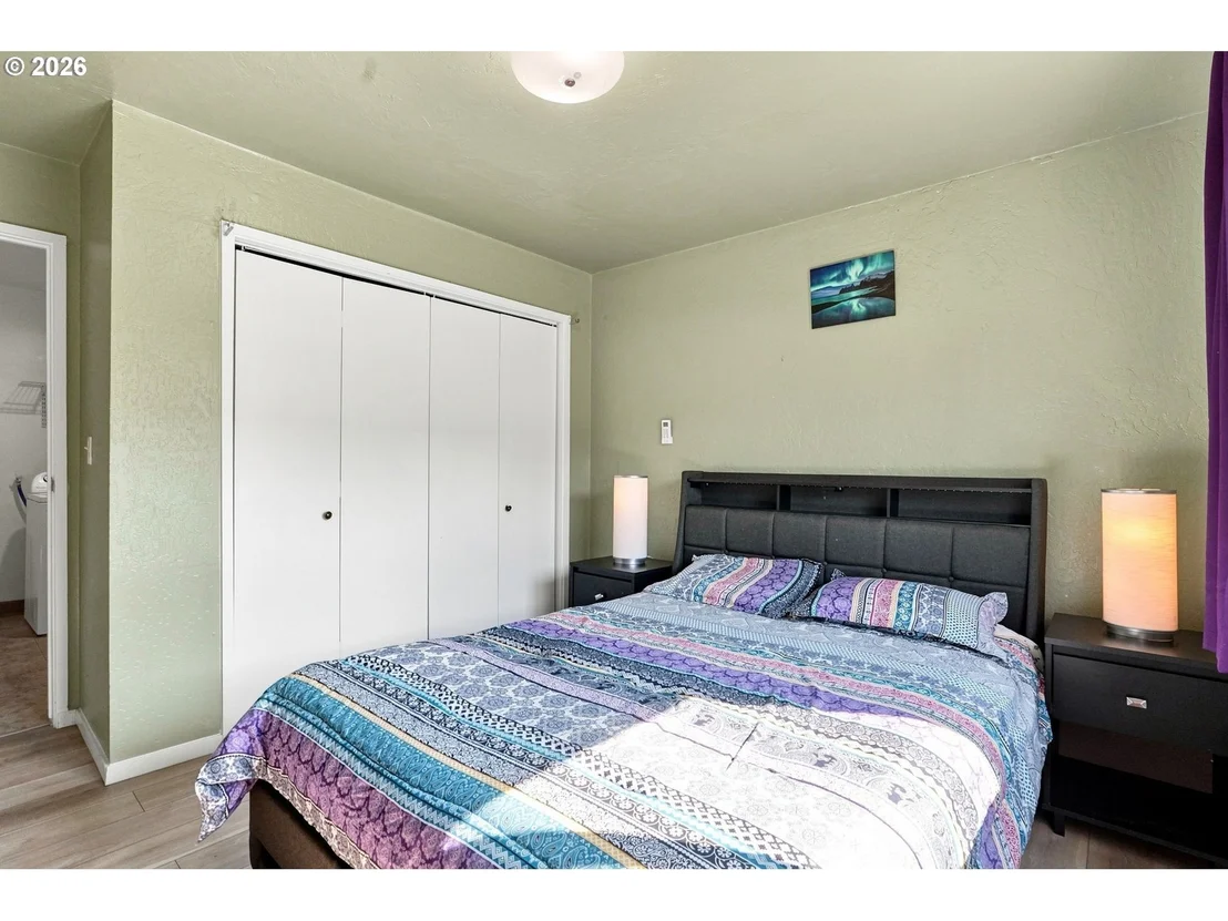 Photo of 1572 W BROADWAY