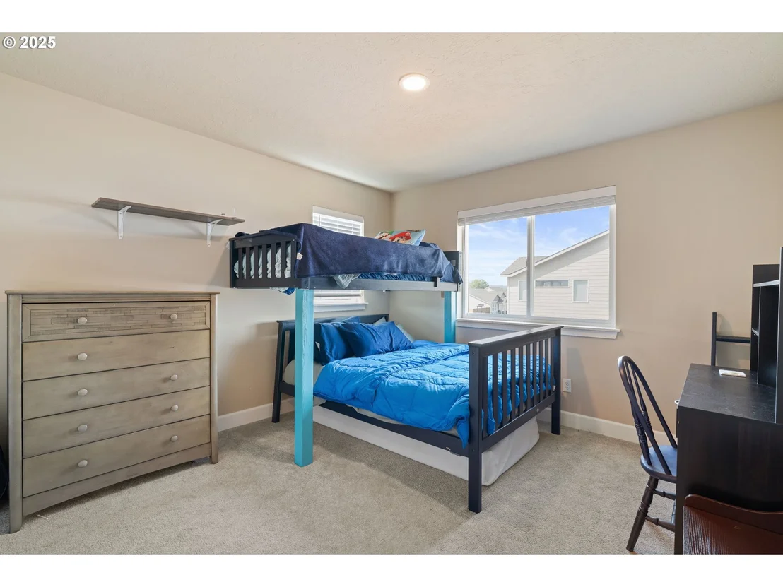 Photo of 280 NW DOUBLE EAGLE AVE