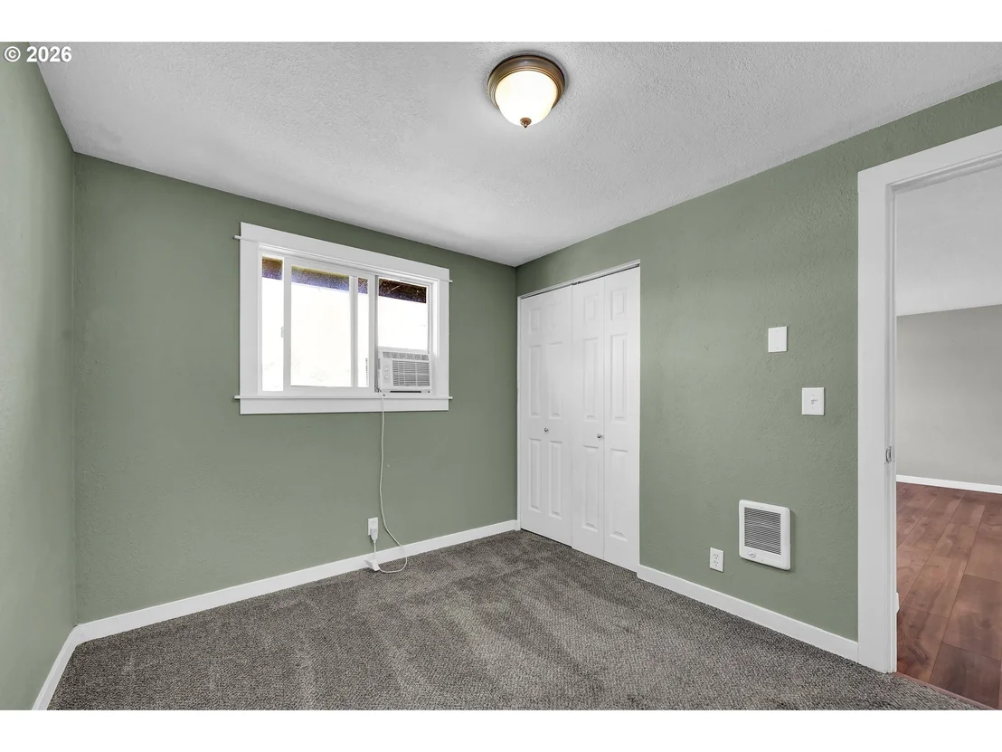 Photo of 326 38TH PL