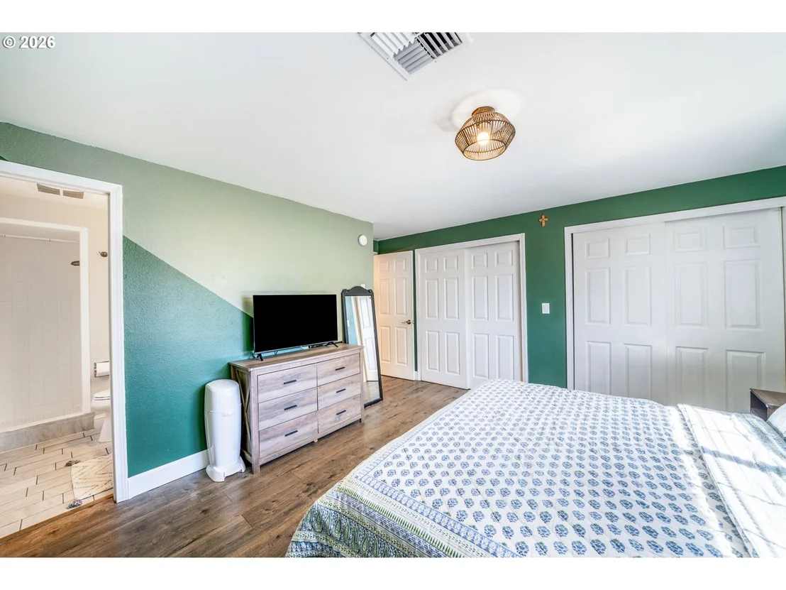 Photo of 276 KNIGHT AVE