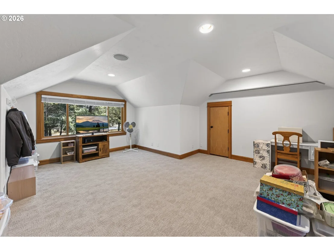 Photo of 17690 Mountain View RD SW