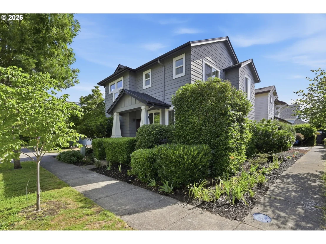 Photo of 1637 HAMLET LN