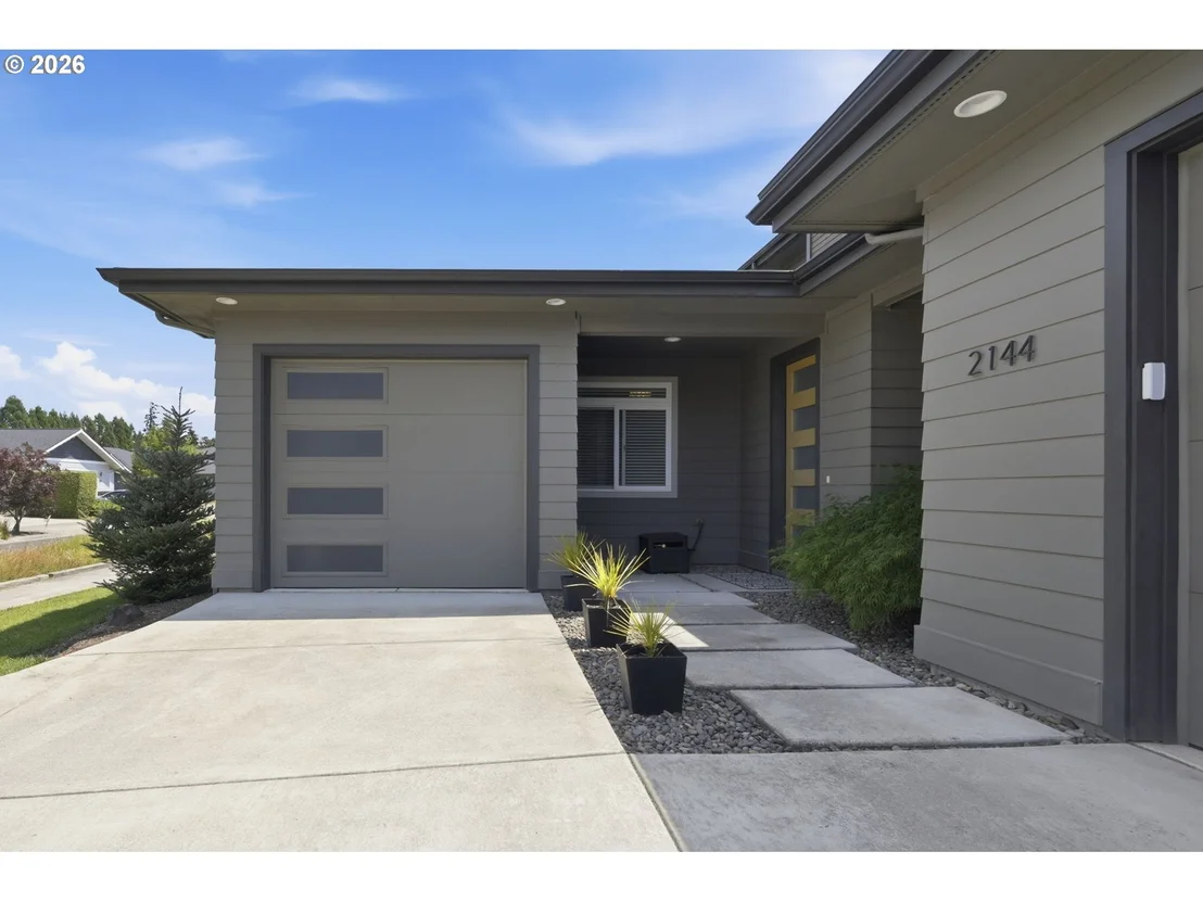 Photo of 2144 LATHEN WAY