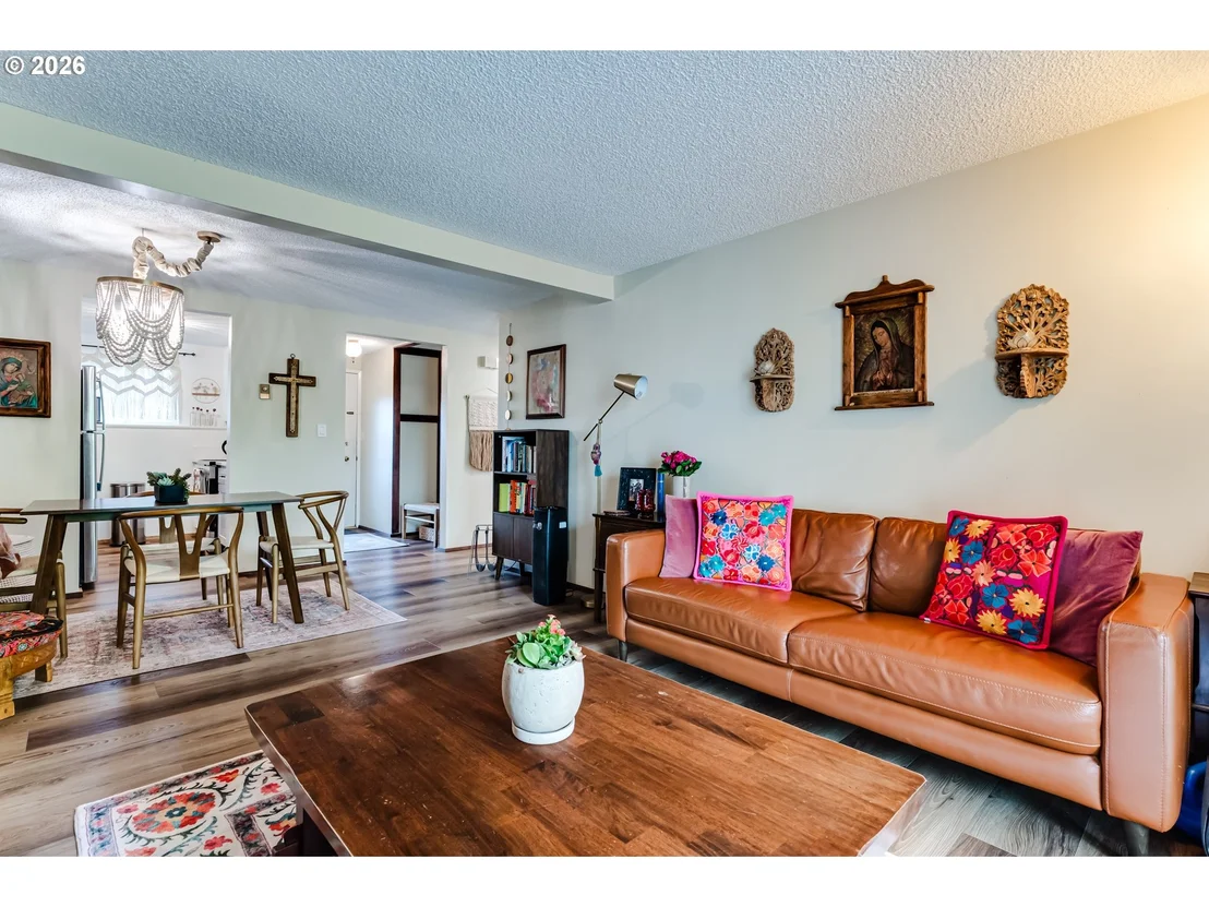 Photo of Unit A at 4083 DONALD ST