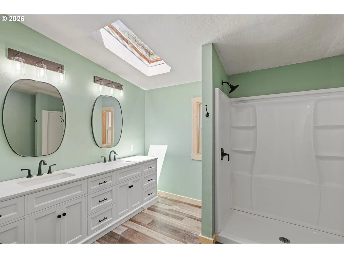 Photo of 235 DEARING WAY