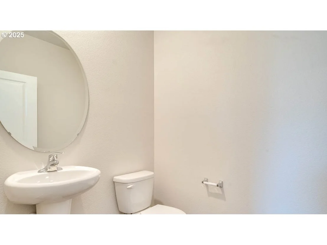 Photo of 416 Reno ST NE
