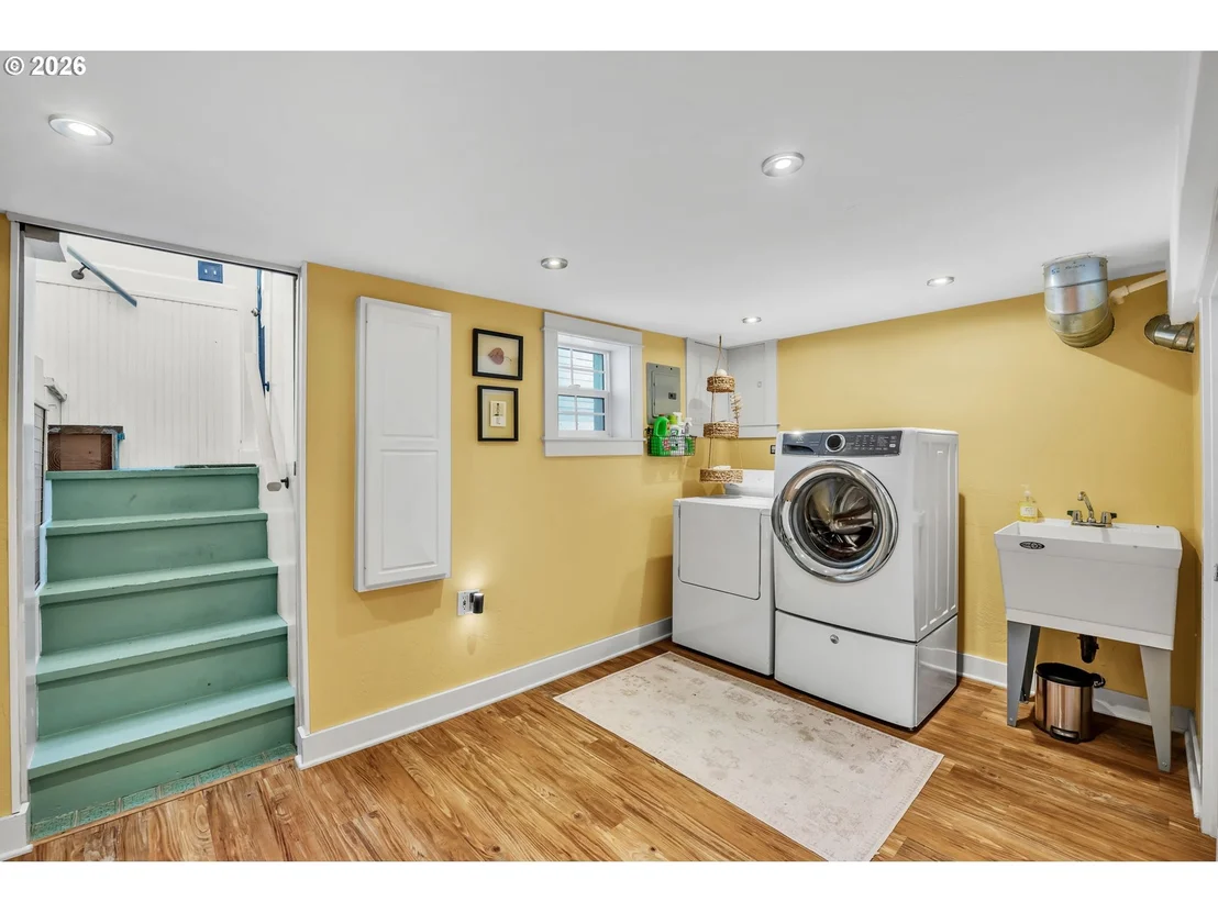 Photo of 39 ASH ST
