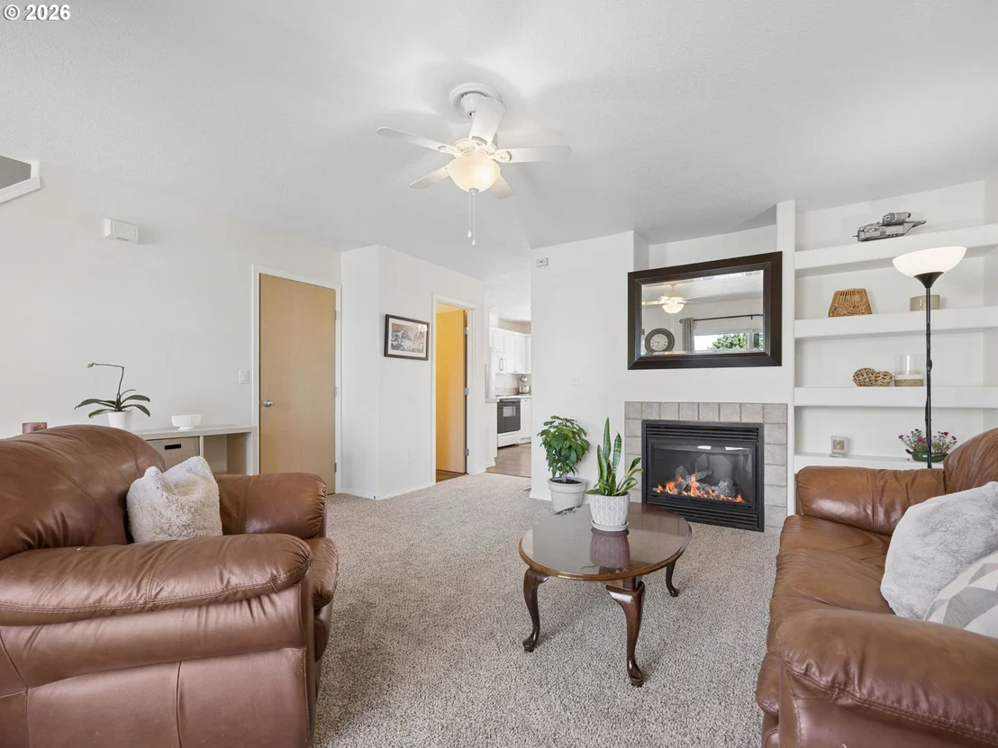 Photo of 1384 SW 22ND TER