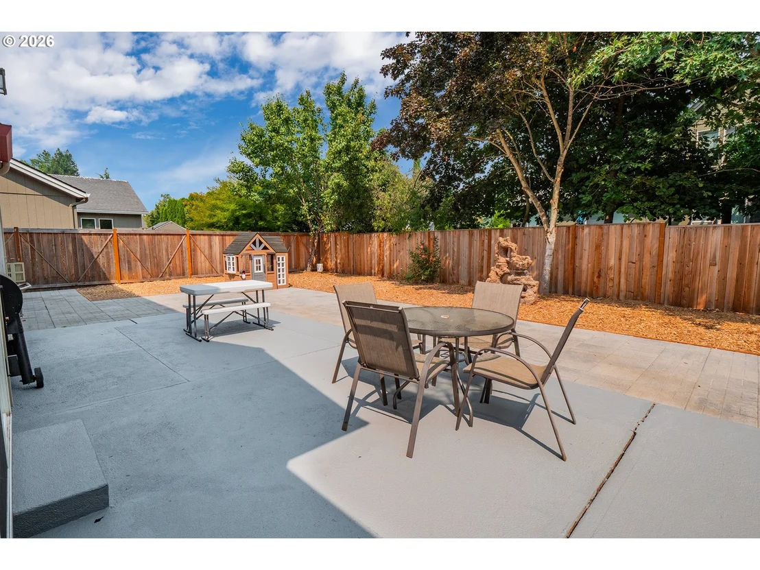 Photo of 1191 HEATHMAN DR
