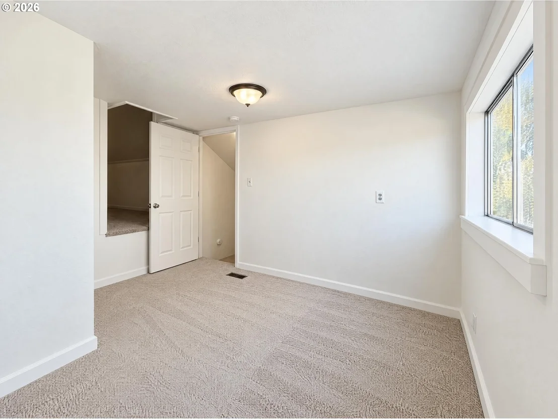 Photo of 1341 N CLARK ST