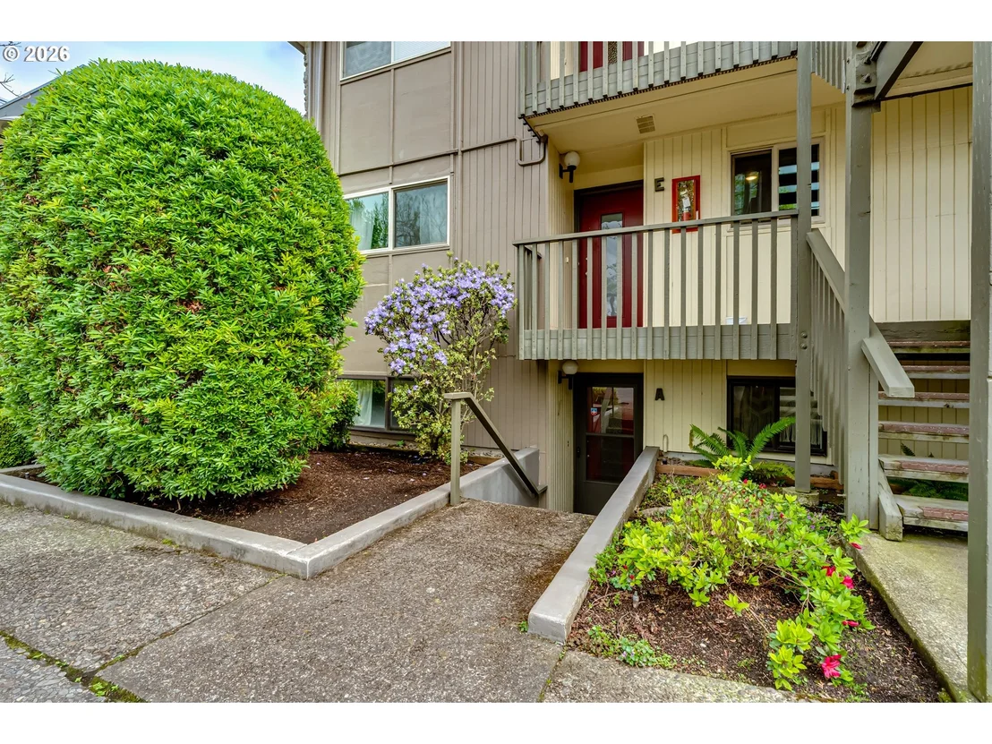 Photo of Unit A at 4083 DONALD ST