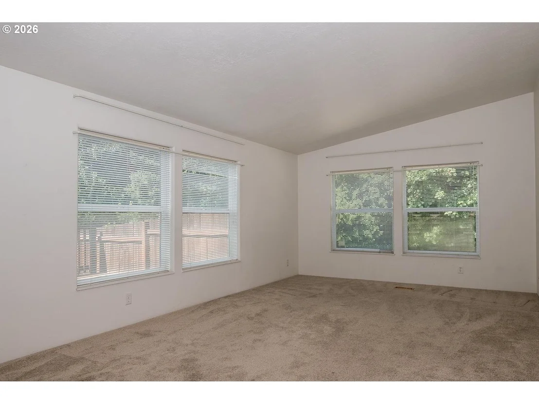 Photo of 119 SE 216TH AVE