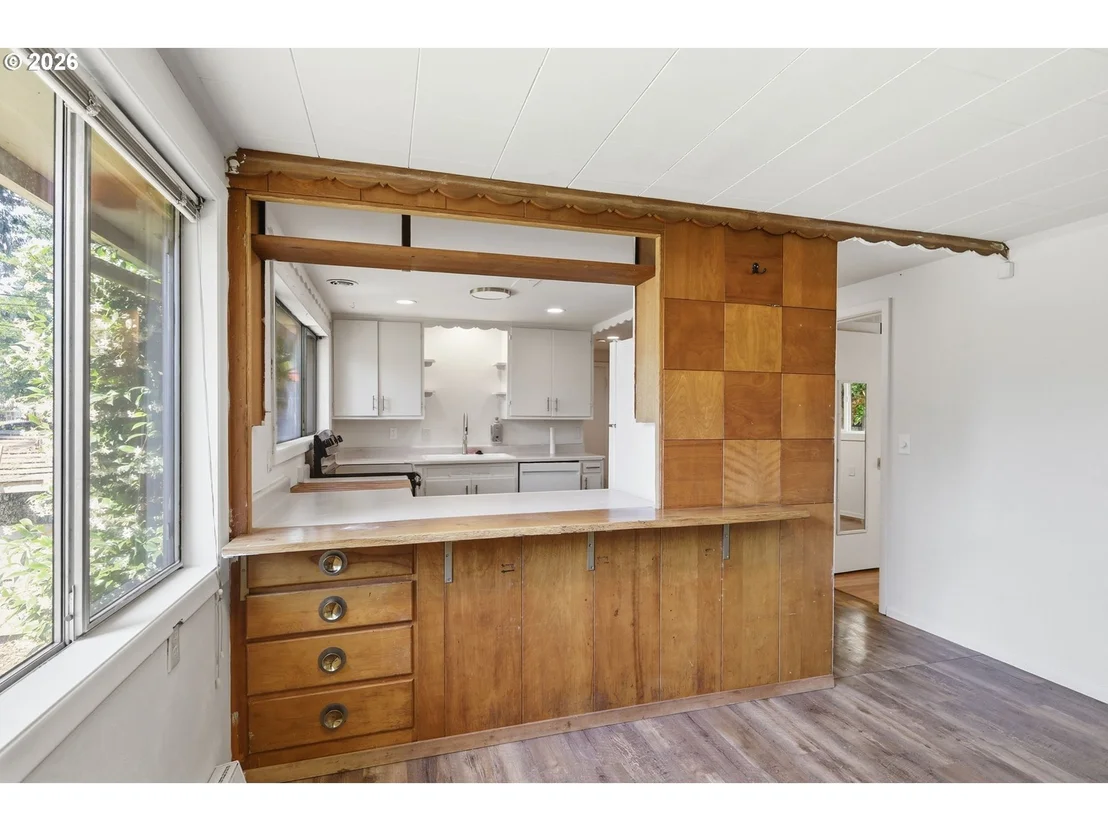 Photo of 605 KOURT DR
