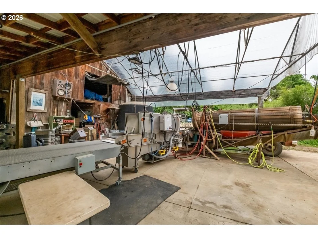 Photo of 25159 GRANGE HALL RD