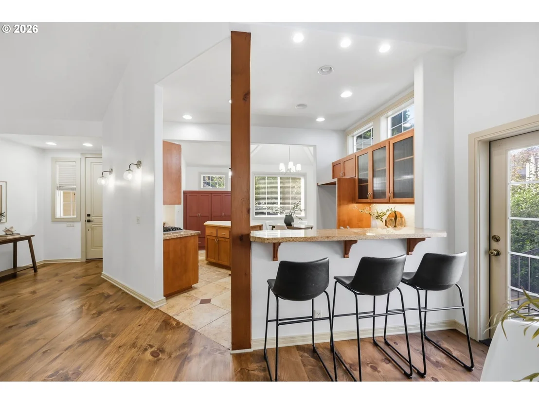 Photo of 441 COVEY LN