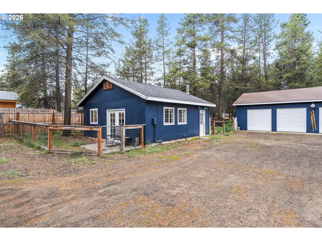 Photo of 16024 LEONA LN