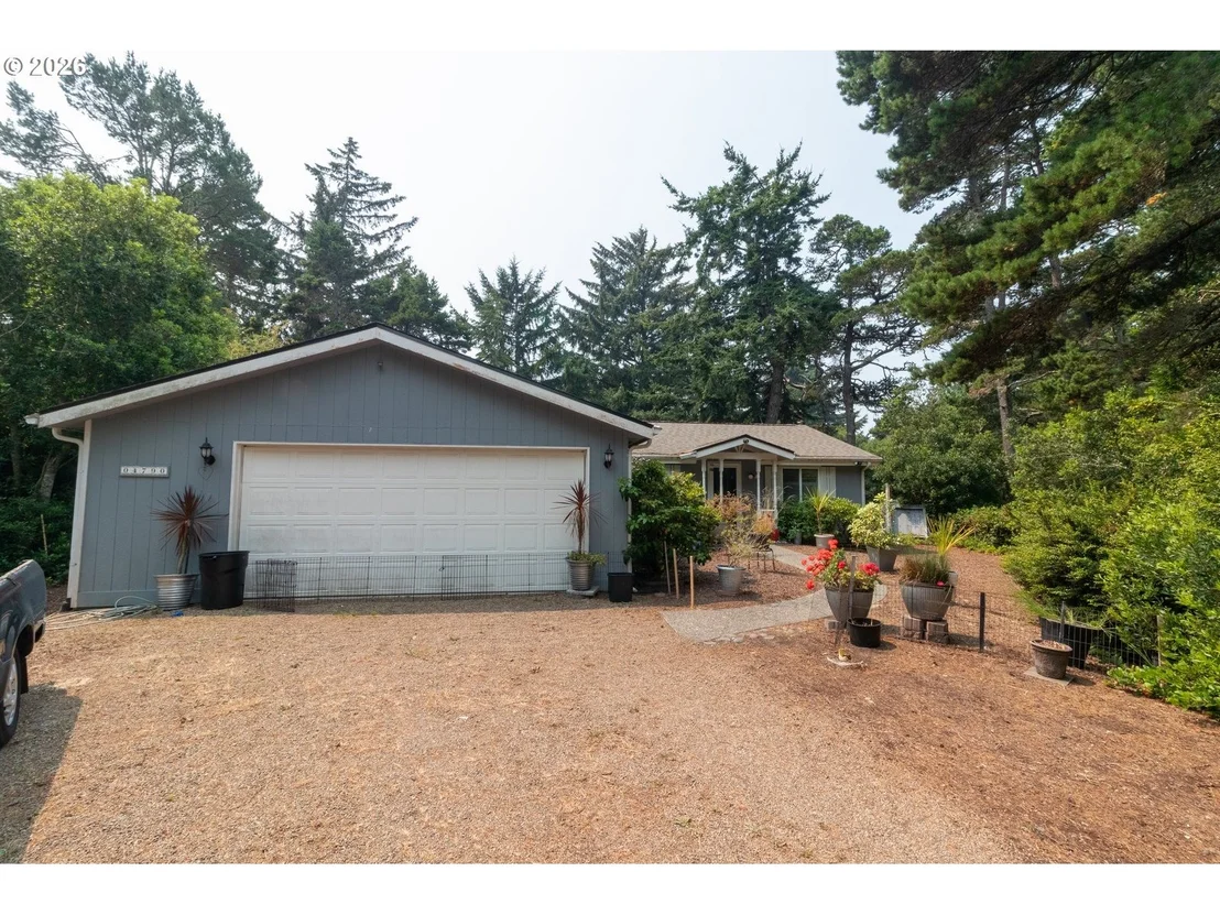 Photo of 4792 RHODODENDRON LOOP