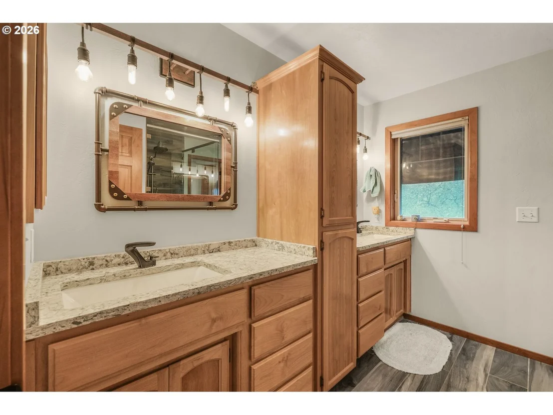 Photo of 5655 TAMARACK LN