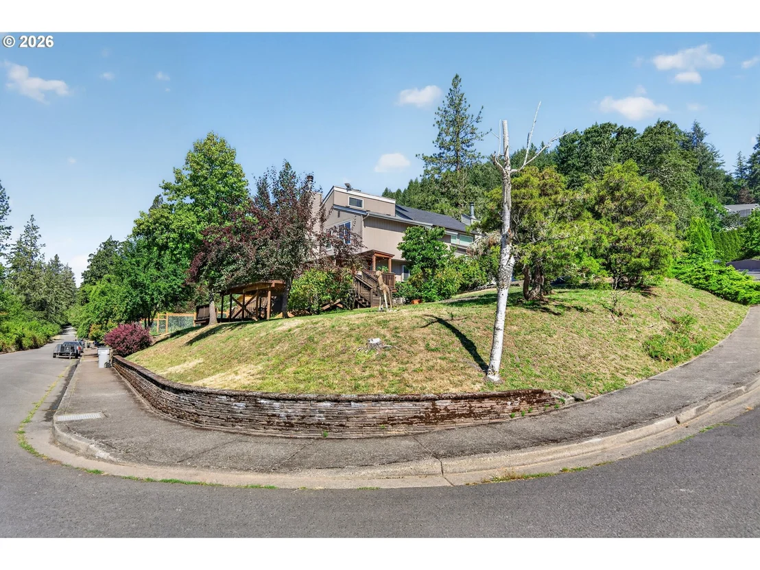 Photo of 207 W 52ND AVE