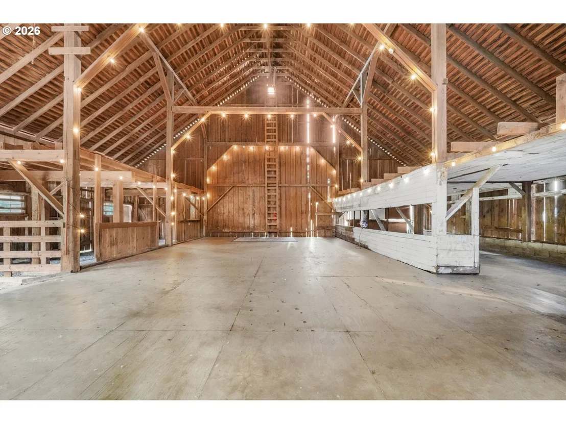 Photo of 27424 SE EAGLE CREEK RD
