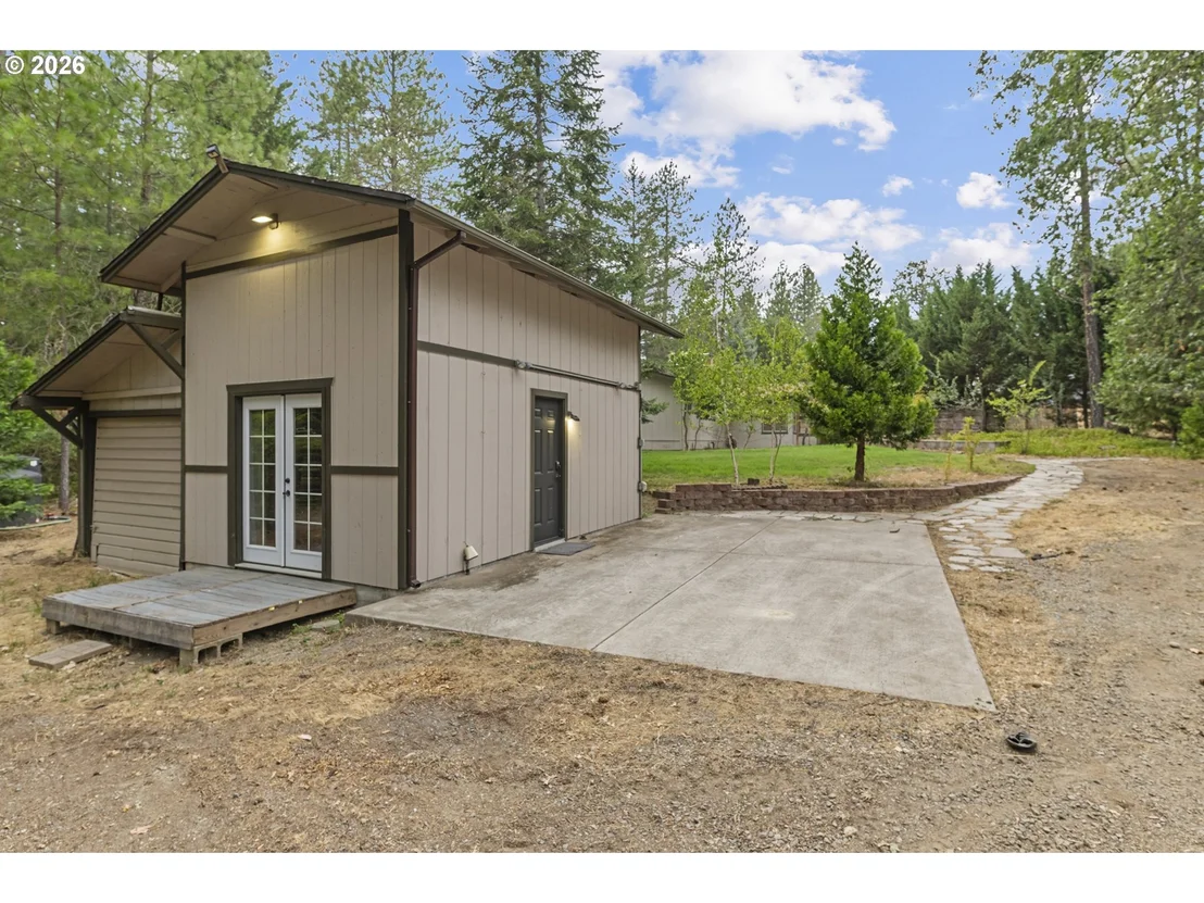 Photo of 135 ROLLING HILLS DR