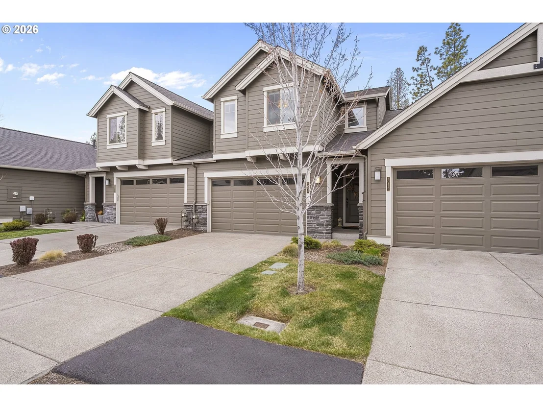 Photo of 60439 HEDGEWOOD LN
