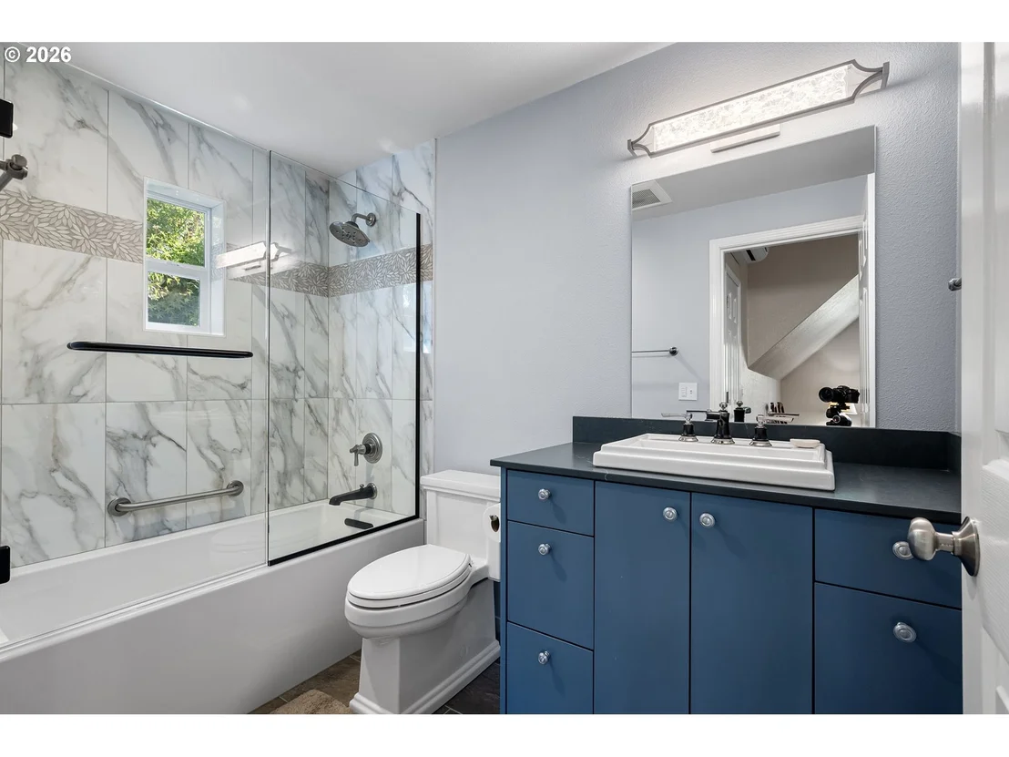 Photo of 85 W 35TH PL