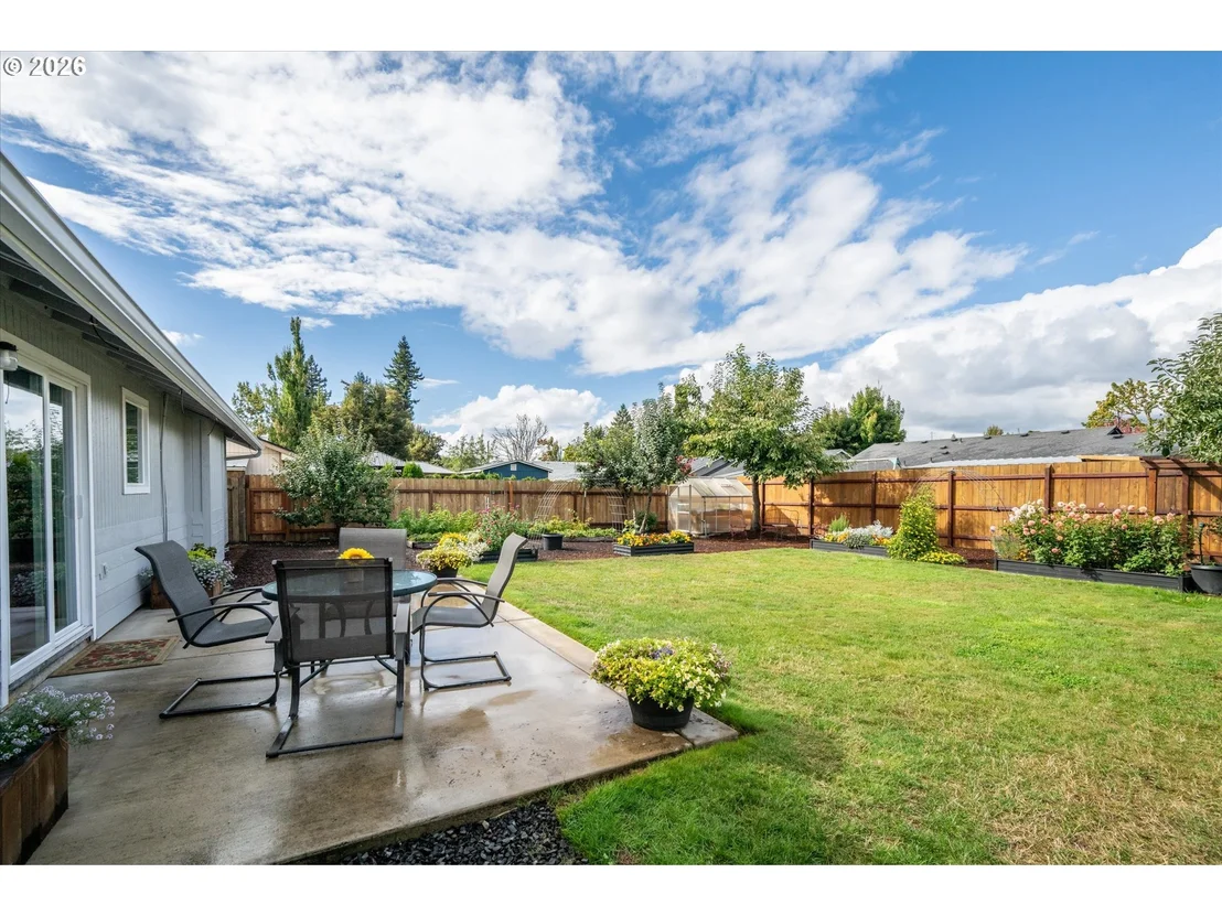 Photo of 3316 REDWOOD DR