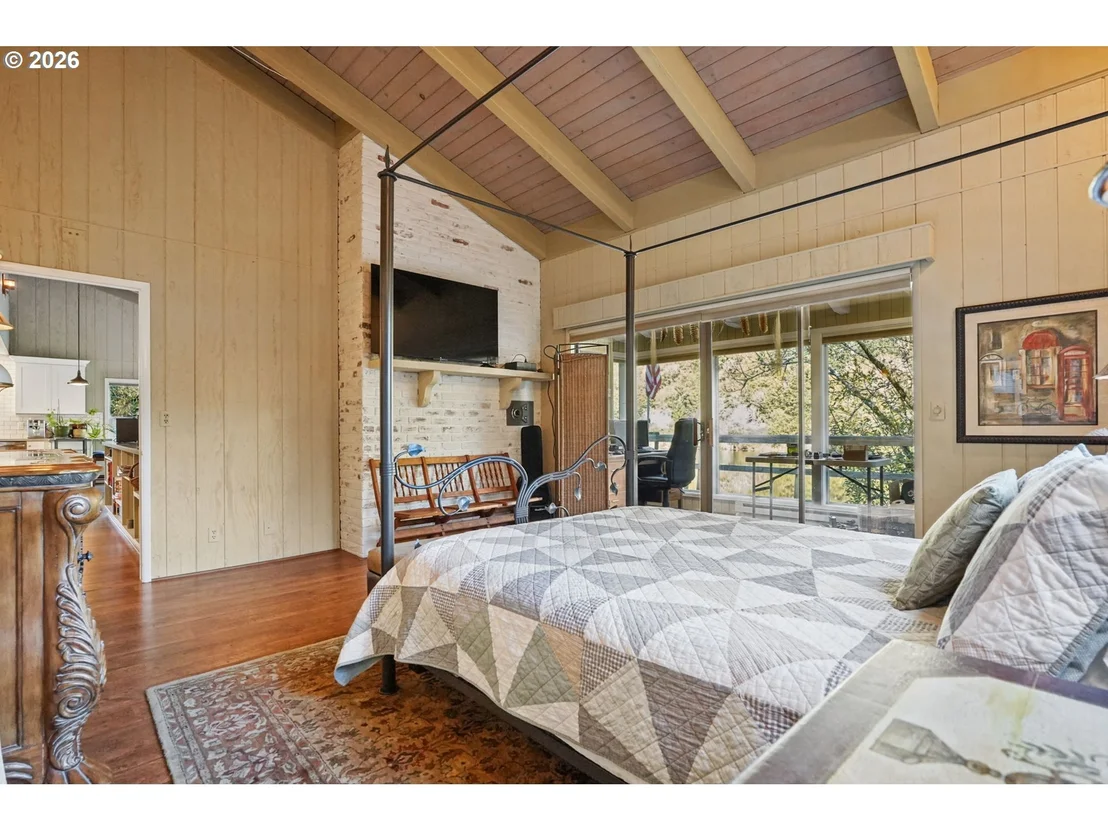 Photo of 9959 SWEET CREEK RD