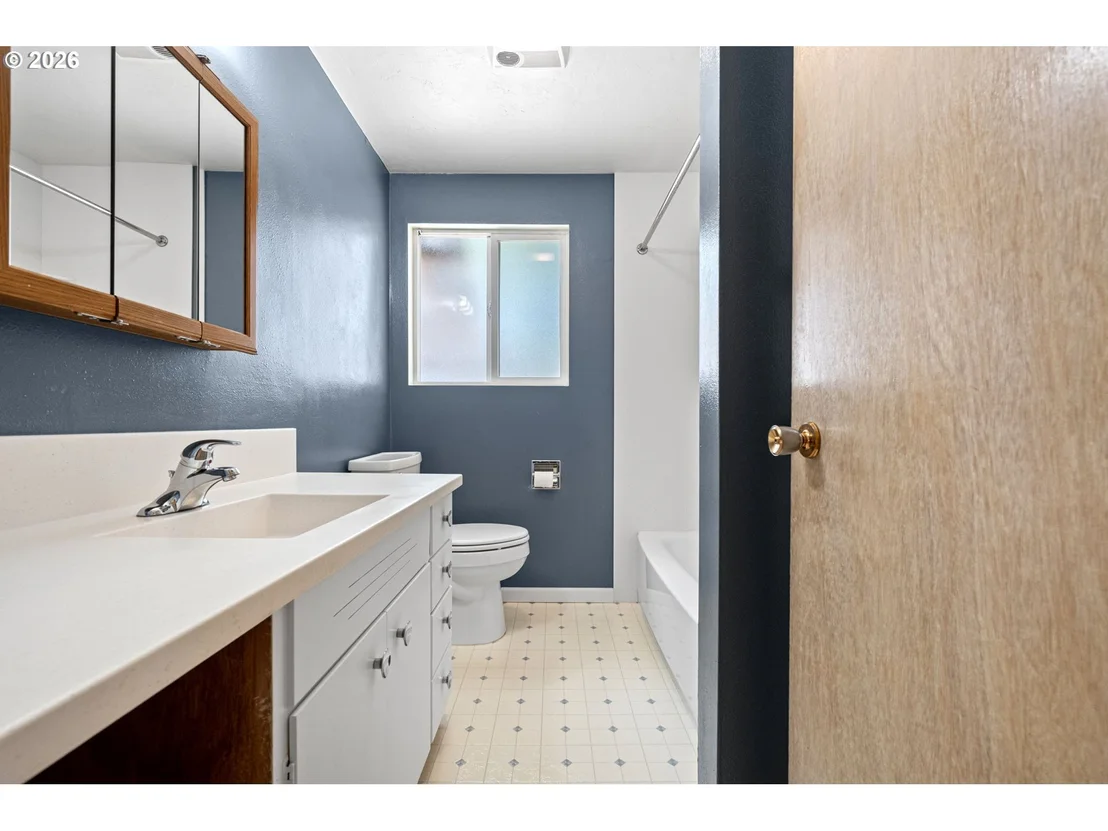 Photo of 130 E 31ST AVE